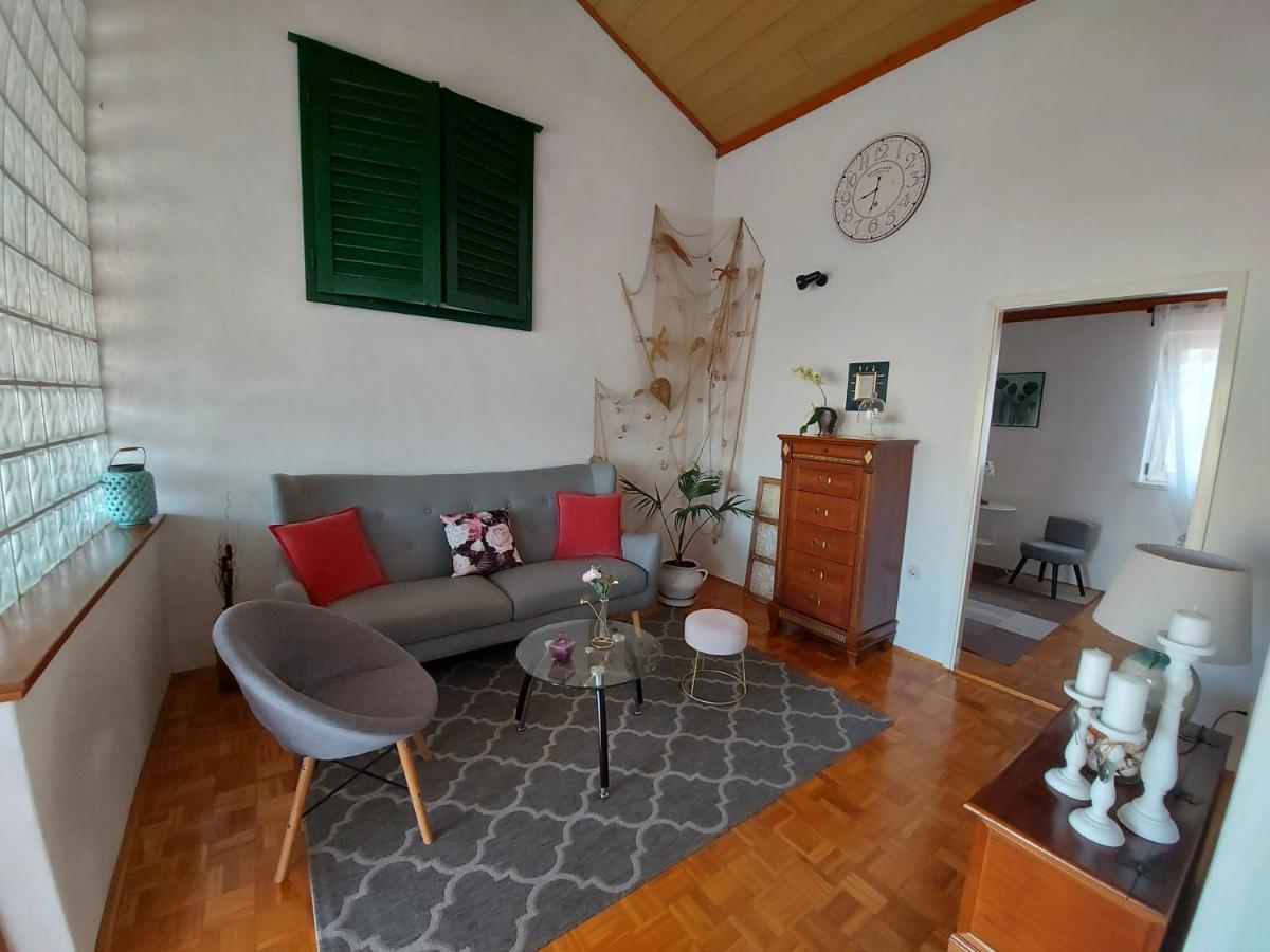 Apartments And Rooms Villa Dona Makarska Exterior photo