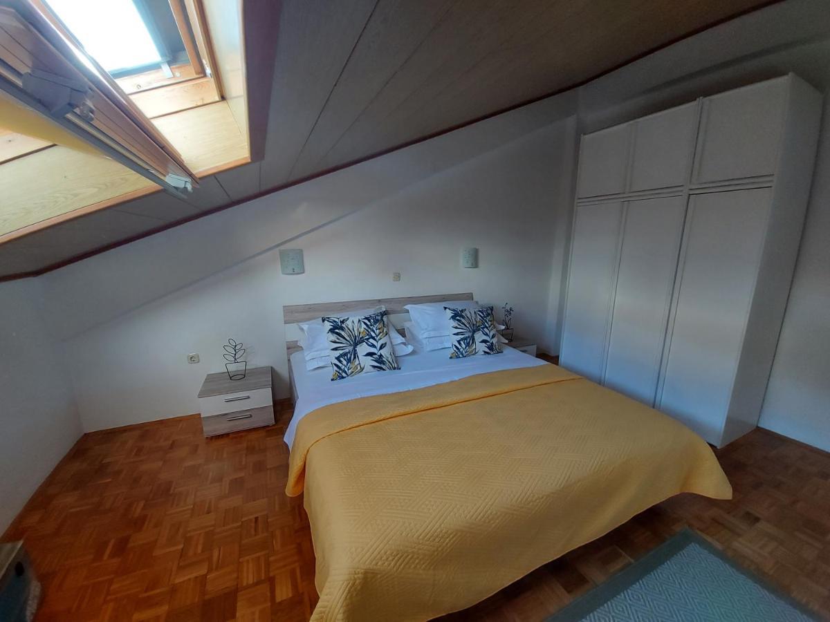 Apartments And Rooms Villa Dona Makarska Exterior photo