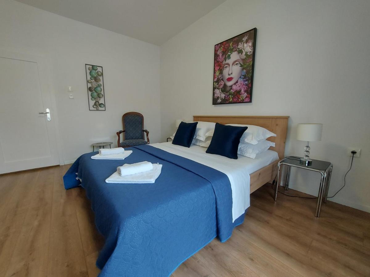 Apartments And Rooms Villa Dona Makarska Exterior photo