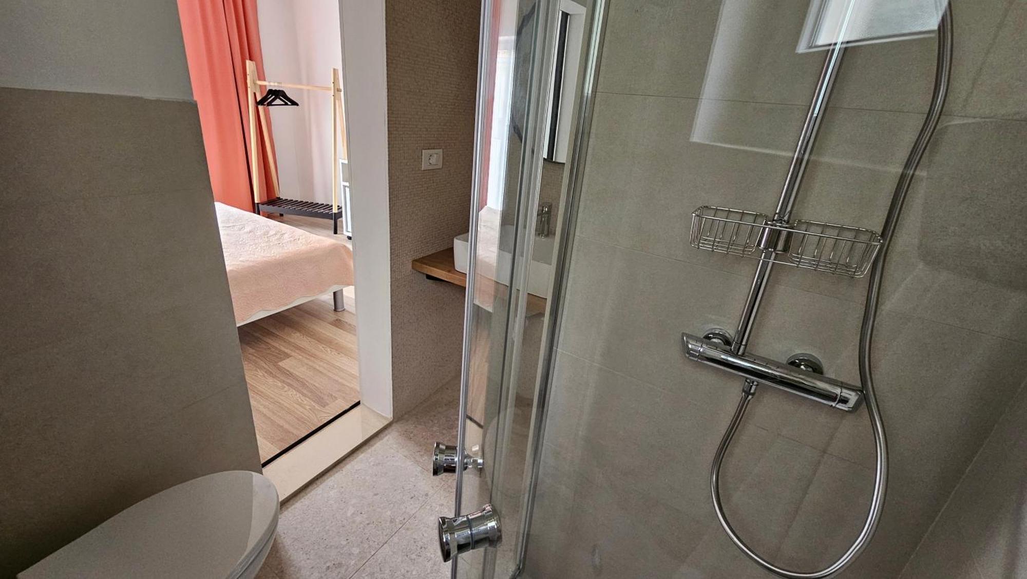 Apartments And Rooms Villa Dona Makarska Exterior photo