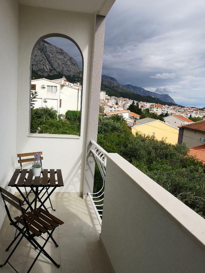Apartments And Rooms Villa Dona Makarska Exterior photo